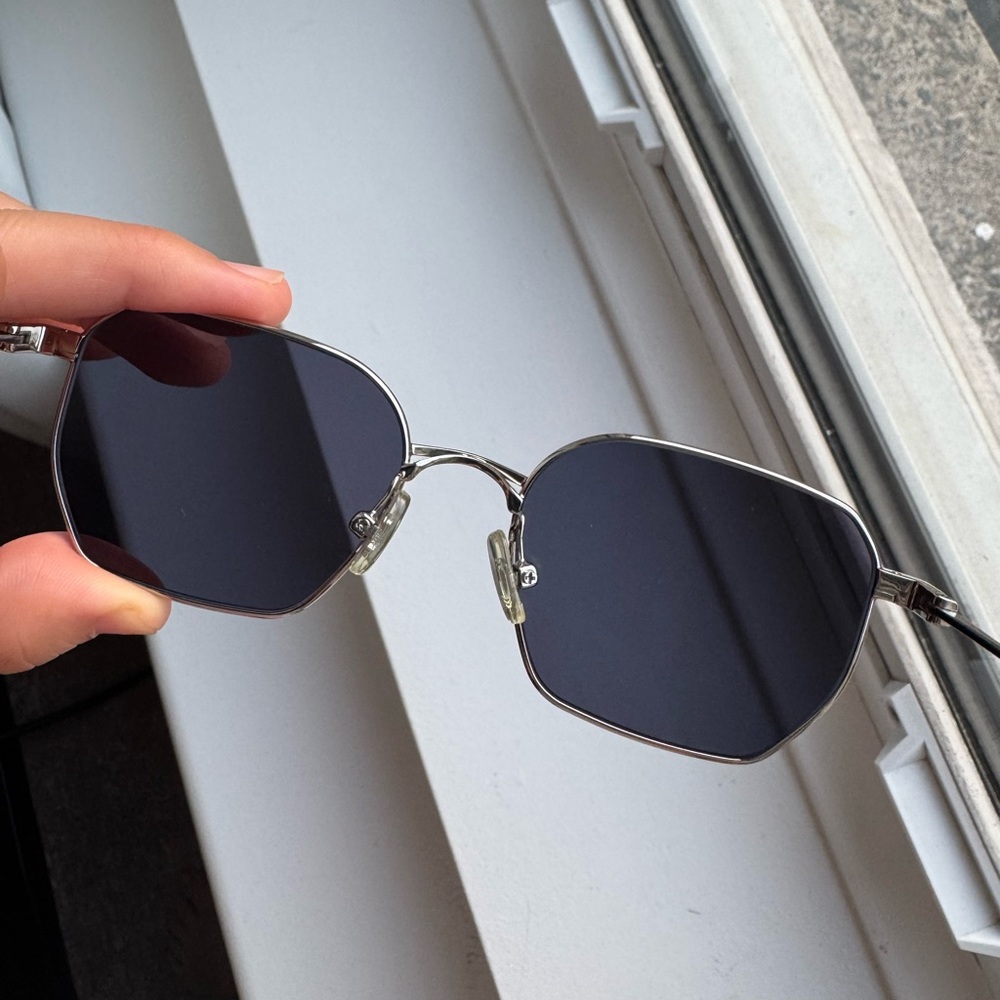 Gentle Monster Bowly 02 Sunglasses - Picture 8 of 11